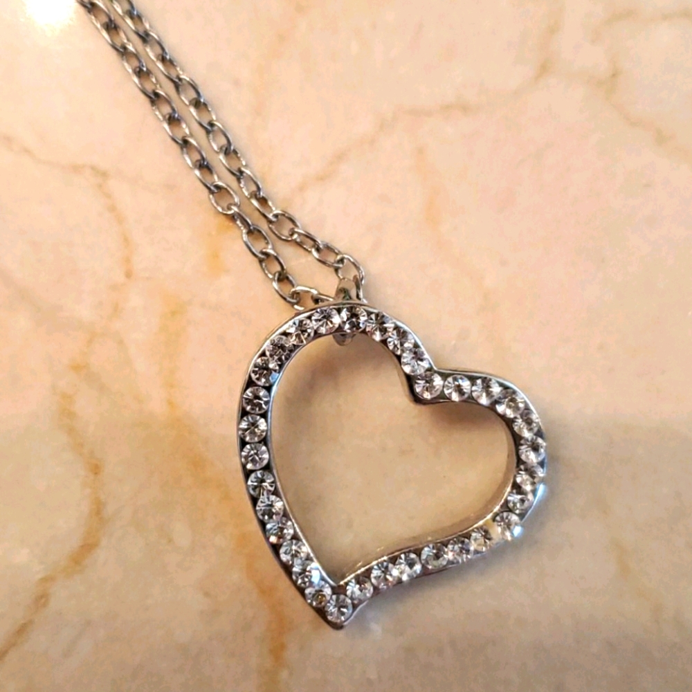 Floating Heart pendant
